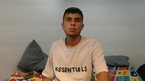 Snapshot of danielitopapii chatting on February 2025 03:11:02 AM danielitopapii online show from February 2025 03:11:02 AM