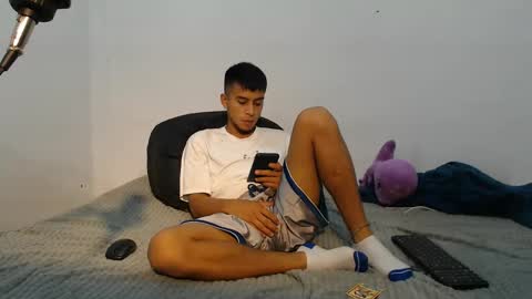 Snapshot of danielitopapii chatting on February 2025 02:59:01 AM danielitopapii online show from February 2025 02:59:01 AM