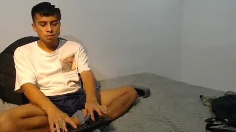 Snapshot of danielitopapii chatting on March 2025 03:40:01 AM danielitopapii online show from March 2025 03:40:01 AM