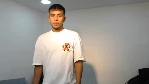 Snapshot of danielitopapii chatting on March 2025 08:27:01 PM danielitopapii online show from March 2025 08:27:01 PM