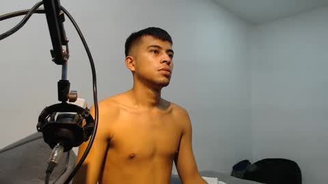 Snapshot of danielitopapii chatting on March 2025 02:56:02 PM danielitopapii online show from March 2025 02:56:02 PM