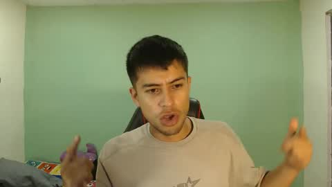 Snapshot of danielitopapii chatting on November 2025 10:28:02 AM danielitopapii online show from November 2025 10:28:02 AM