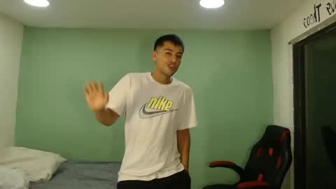 Snapshot of danielitopapii chatting on February 2026 11:24:01 AM danielitopapii online show from February 2026 11:24:01 AM