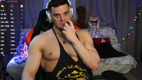 Snapshot of danielkraig_for_u chatting on February 2025 06:44:01 PM Daniel Kraig online show from February 2025 06:44:01 PM