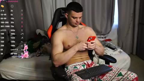 Snapshot of danielkraig_for_u chatting on February 2025 11:23:02 AM Daniel Kraig online show from February 2025 11:23:02 AM