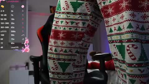 Snapshot of danielkraig_for_u chatting on February 2025 11:04:01 PM Daniel Kraig online show from February 2025 11:04:01 PM