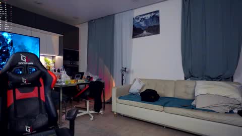 Snapshot of danielkraig_for_u chatting on February 2026 05:30:01 PM Daniel Kraig online show from February 2026 05:30:01 PM