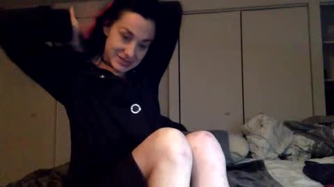 daniellbisous online show from December 2025 04:51:01 AM