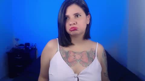 Snapshot of daniellerain chatting on December 2024 02:39:01 AM daniellerain online show from December 2024 02:39:01 AM