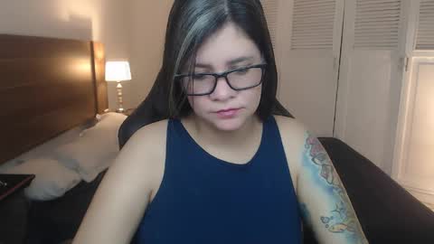 daniellerain online show from May 2026 11:02:01 PM