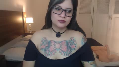 daniellerain online show from June 2026 09:00:01 AM