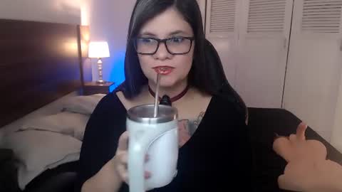 daniellerain online show from June 2026 02:20:01 AM