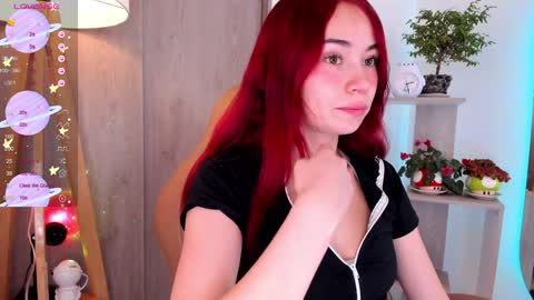 Snapshot of daniellerose_ chatting on December 2024 02:33:02 AM Danielle Rose online show from December 2024 02:33:02 AM