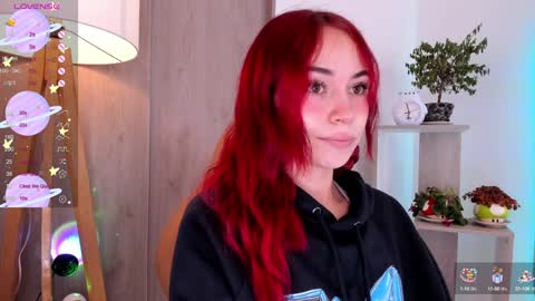 Snapshot of daniellerose_ chatting on December 2024 11:03:01 PM Danielle Rose online show from December 2024 11:03:01 PM