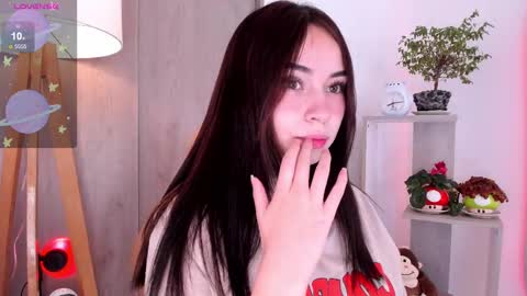 Snapshot of daniellerose_ chatting on February 2025 08:47:02 PM Danielle Rose online show from February 2025 08:47:02 PM