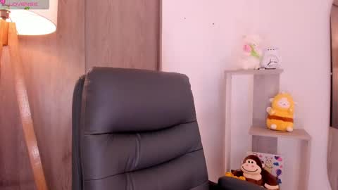 Snapshot of daniellerose_ chatting on October 2025 09:46:01 PM Danielle Rose online show from October 2025 09:46:01 PM