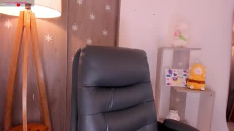 Danielle Rose online show from February 2026 10:08:01 PM