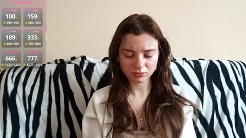 Mia online show from January 2026 07:13:01 AM