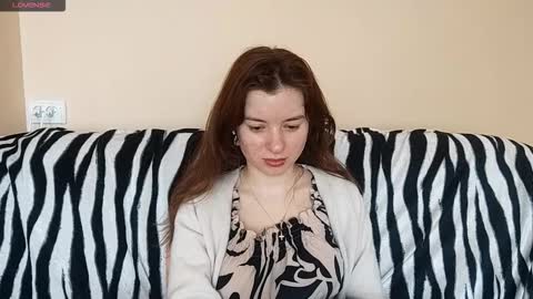 Mia online show from March 2026 07:12:02 AM
