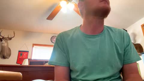 Snapshot of danielp_mod_cb chatting on December 2024 08:00:02 PM Daniel y. online show from December 2024 08:00:02 PM