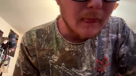 Snapshot of danielp_mod_cb chatting on January 2025 10:01:02 PM Daniel y. online show from January 2025 10:01:02 PM