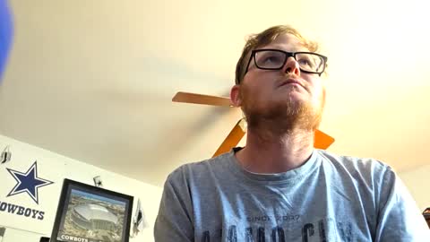 Snapshot of danielp_mod_cb chatting on November 2025 08:10:01 PM Daniel y. online show from November 2025 08:10:01 PM