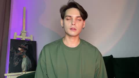 Snapshot of danieltuckerr chatting on October 2025 04:52:01 PM danieltuckerr online show from October 2025 04:52:01 PM