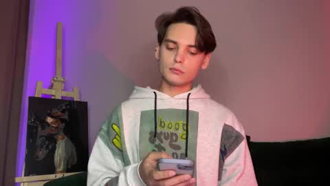 Snapshot of danieltuckerr chatting on November 2025 11:14:02 PM danieltuckerr online show from November 2025 11:14:02 PM