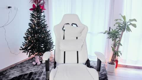 Daniela  online show from December 2024 08:28:02 PM