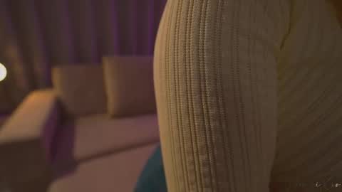      online show from October 2025 10:43:02 PM