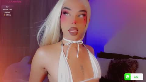 Snapshot of daniilee_ chatting on January 2026 06:54:01 PM DANNI LEE online show from January 2026 06:54:01 PM