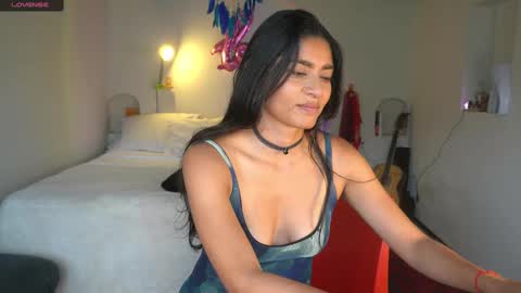 danalle .. online show from February 2025 09:49:01 PM