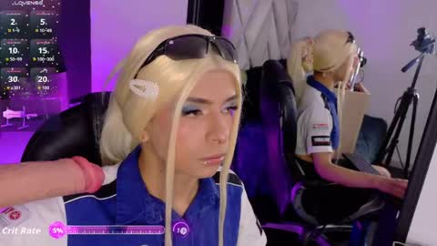 Snapshot of danika_dahl chatting on May 2026 06:44:02 AM Danika Dahl online show from May 2026 06:44:02 AM