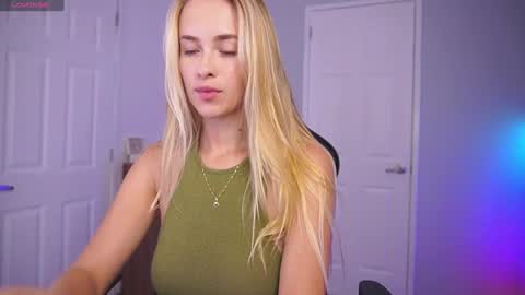 Hi my name is Anna. Please say hello I like to chat with you. If u have request use Tip option .Thank you online show from January 2025 01:41:01 AM