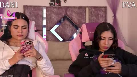 Danilu and Eva online show from January 2026 07:06:02 PM