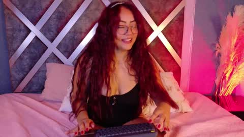 daninianderson online show from September 2025 05:09:01 AM
