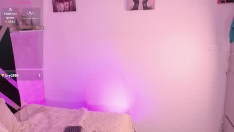 daninianderson online show from May 2026 02:46:01 PM
