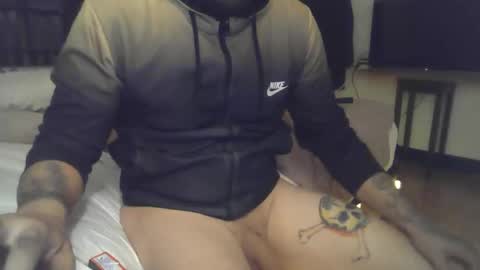 Snapshot of danipeubaix chatting on November 2025 09:26:02 PM alex19cm online show from November 2025 09:26:02 PM