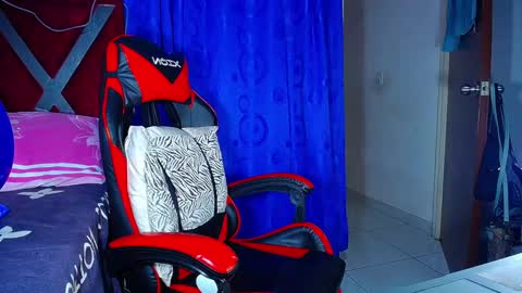 danisabrownn online show from March 2026 02:24:01 PM