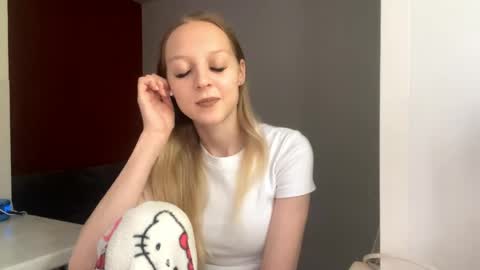 Snapshot of danitawind chatting on May 2026 11:07:01 AM Kiki online show from May 2026 11:07:01 AM