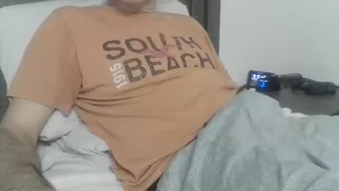 danl20012001 online show from October 2025 12:22:02 AM