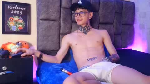 Snapshot of dann_brown chatting on January 2025 02:59:01 AM Dann Brown online show from January 2025 02:59:01 AM