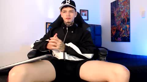 Snapshot of dann_brown chatting on June 2026 01:21:02 AM Dann Brown online show from June 2026 01:21:02 AM