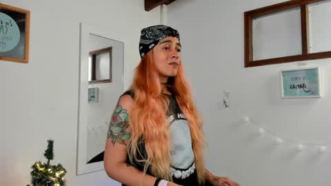 Snapshot of danna__castle chatting on December 2024 08:36:01 PM Dannacastle online show from December 2024 08:36:01 PM