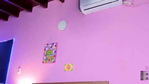 Snapshot of danna__castle chatting on January 2025 07:46:02 AM Dannacastle online show from January 2025 07:46:02 AM