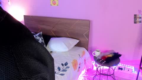 Snapshot of danna__castle chatting on January 2025 04:39:02 AM Dannacastle online show from January 2025 04:39:02 AM