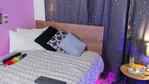 Snapshot of danna__castle chatting on March 2025 04:54:02 AM Dannacastle online show from March 2025 04:54:02 AM