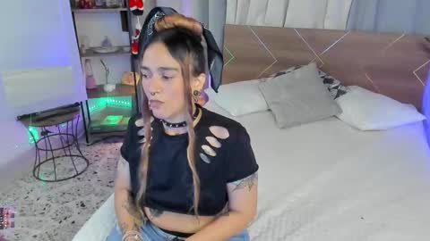 Dannacastle online show from November 2025 04:40:02 AM