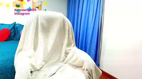 Snapshot of danna_angel chatting on September 2025 11:07:01 PM Danna online show from September 2025 11:07:01 PM