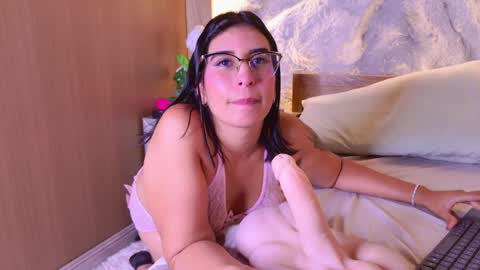 Snapshot of danna_dusky chatting on April 2026 09:58:02 AM danna_dusky online show from April 2026 09:58:02 AM